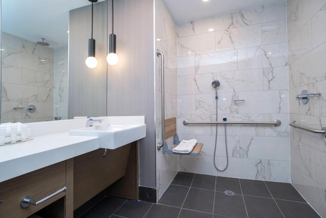 Sandman Signature Sherwood Park Hotel Luaran gambar